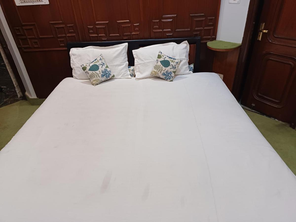 Hotel Natraj Palace ジャイプール エクステリア 写真